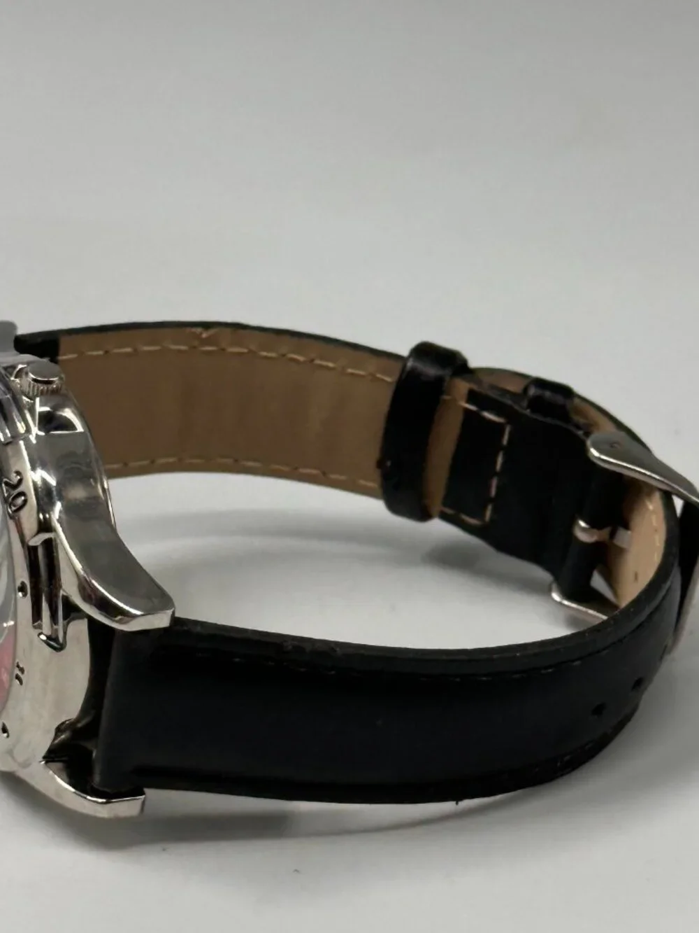 Georgia Bulldogs Watch Men Silver Tone Black Faux Leather Band New Battery 9.5